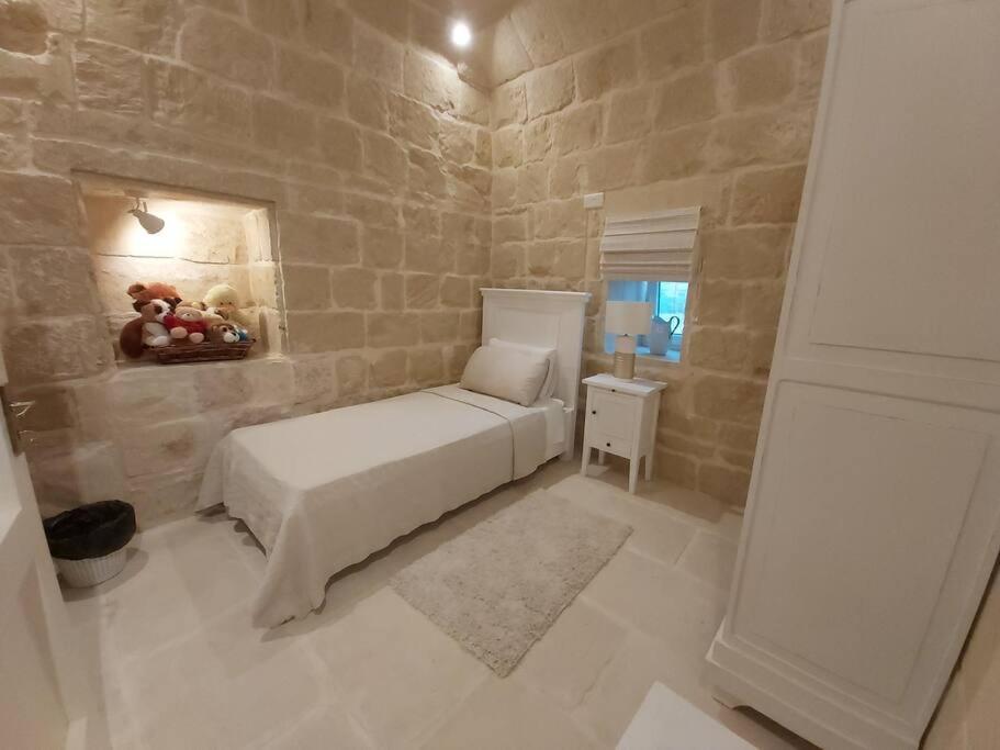 Farmhouse Villa With Large Pool And Garden In Gozo อาร์บ ภายนอก รูปภาพ
