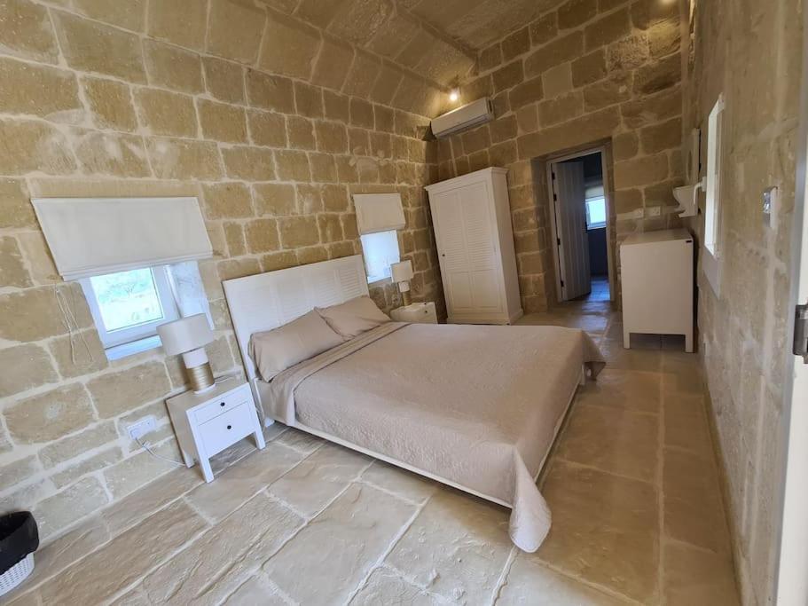 Farmhouse Villa With Large Pool And Garden In Gozo อาร์บ ภายนอก รูปภาพ