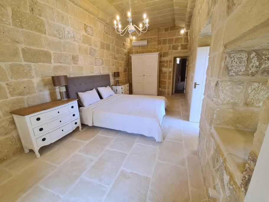 Farmhouse Villa With Large Pool And Garden In Gozo อาร์บ ภายนอก รูปภาพ